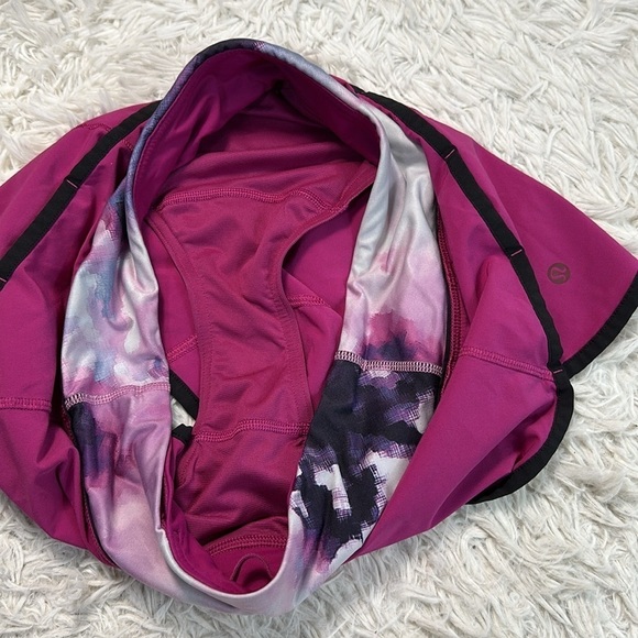 Lululemon Speed Short Raspberry / Blooming Pixie Multi / Black - Picture 6 of 9